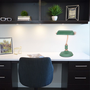 מנורת שולחן דקורטיבית E27 - ירוק מנורת שולחן דקורטיבית E27 - ירוק